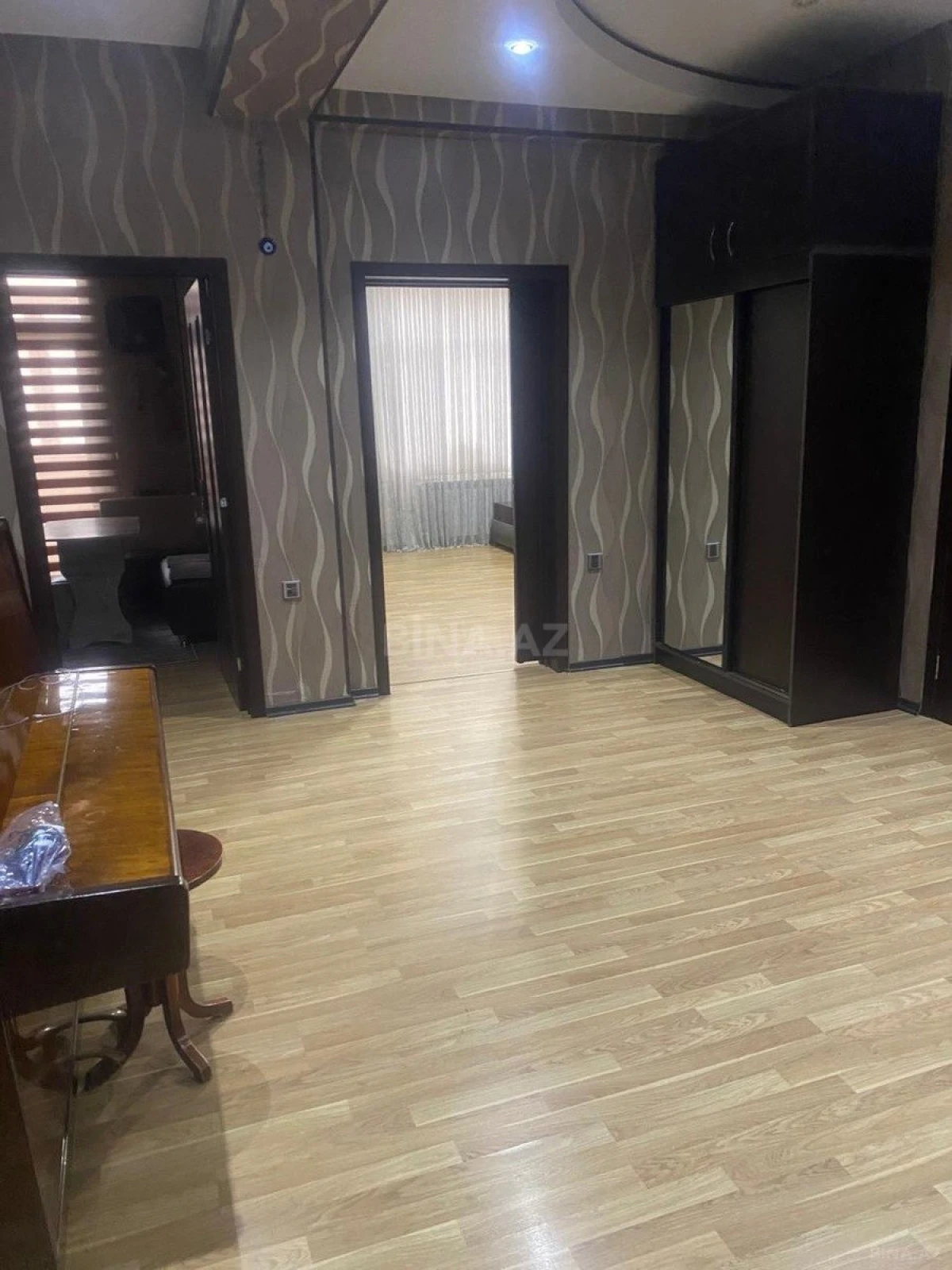 Satılır 3 otaqlı mənzil 100 m²