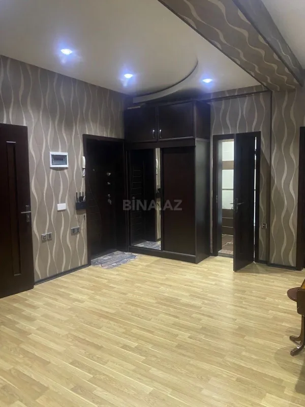 Satılır 3 otaqlı mənzil 100 m²