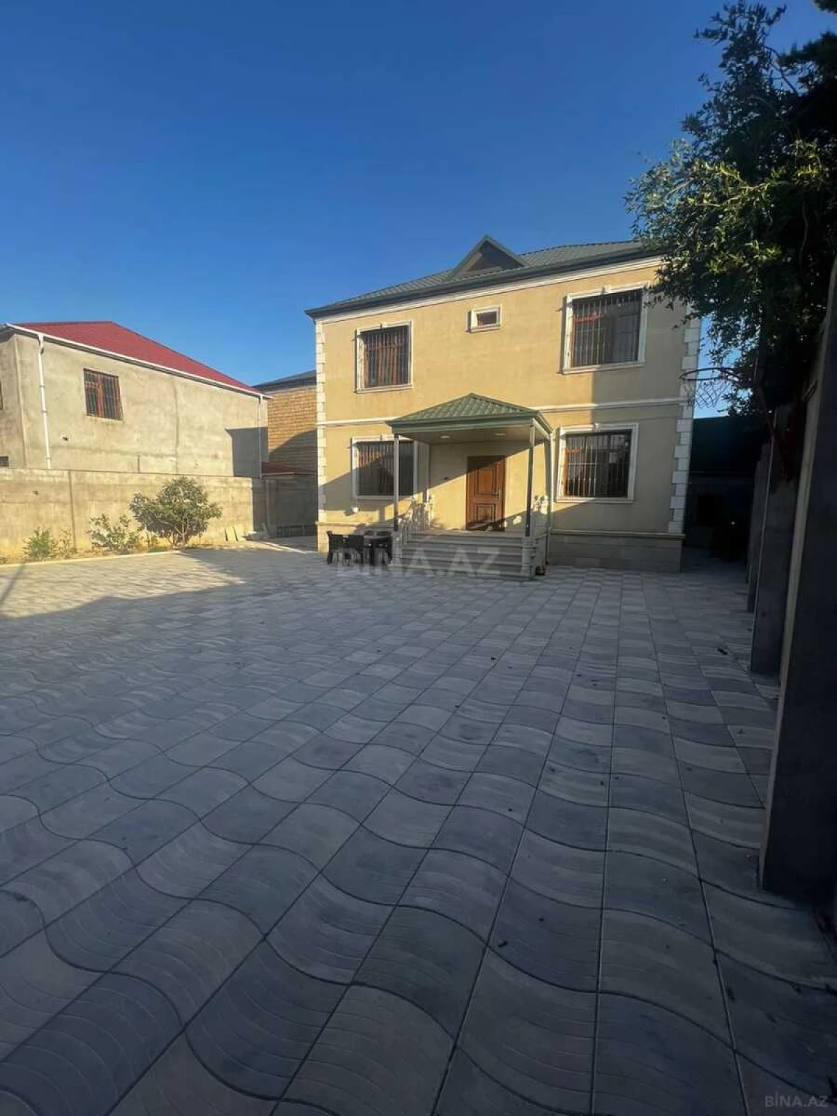 Satılır 4 otaqlı həyət evi 112 m²