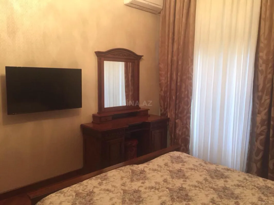 Kirayə verilir 1 otaqlı mənzil 60 m²