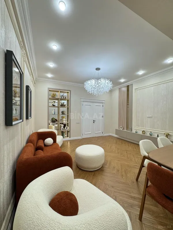 Satılır 3 otaqlı mənzil 120 m²