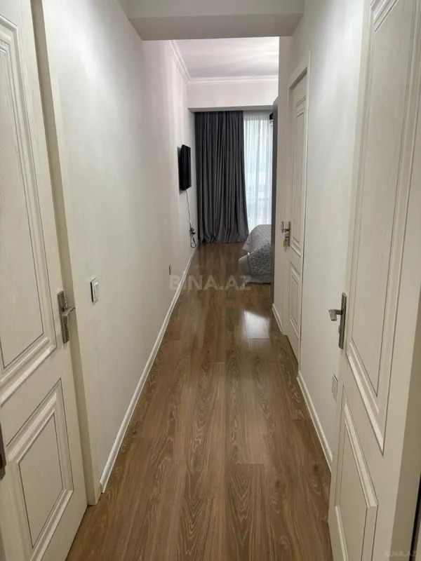 Kirayə verilir 4 otaqlı mənzil 150 m²