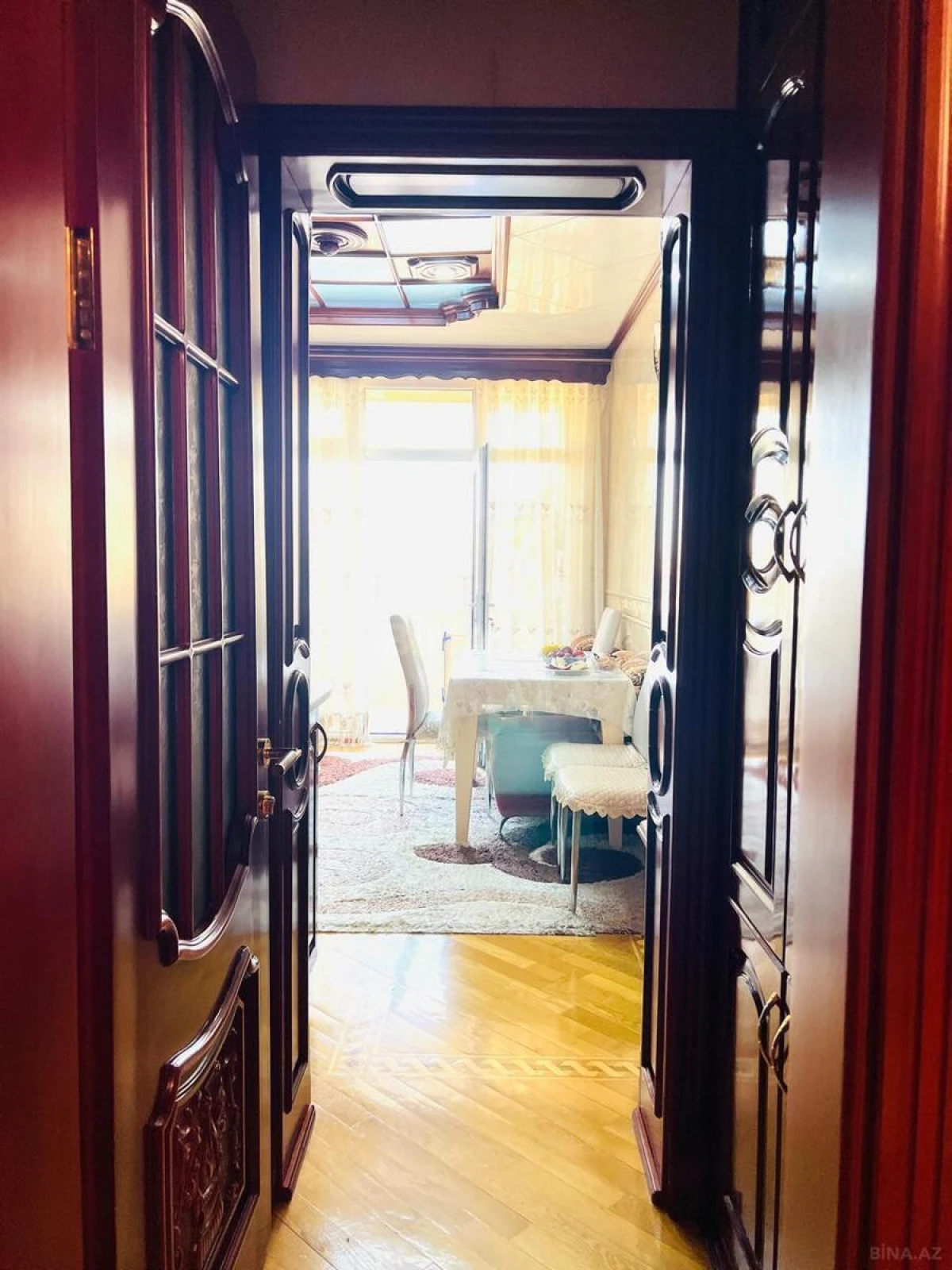 Satılır 4 otaqlı mənzil 160 m²