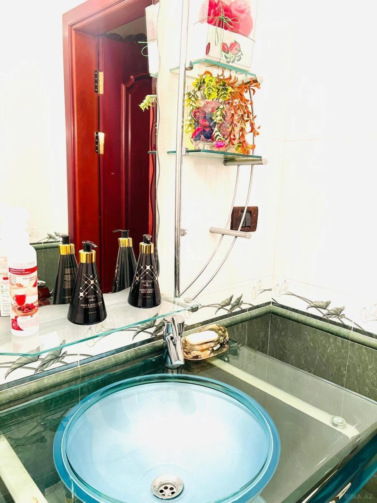 Satılır 4 otaqlı mənzil 160 m²