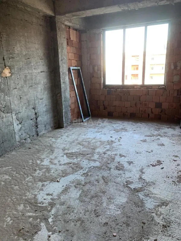 Satılır 1 otaqlı mənzil 62 m²