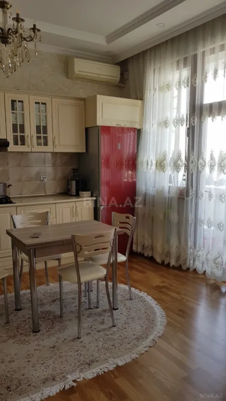 Kirayə verilir 3 otaqlı mənzil 75 m²