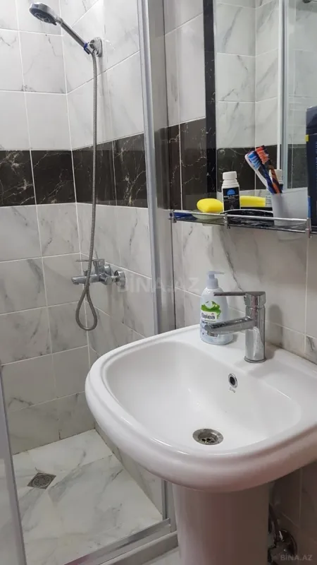 Kirayə verilir 3 otaqlı mənzil 75 m²