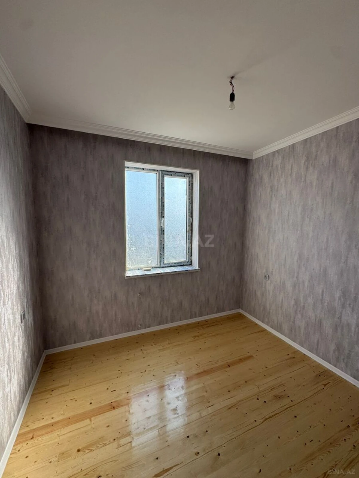 Satılır 4 otaqlı həyət evi 250 m²