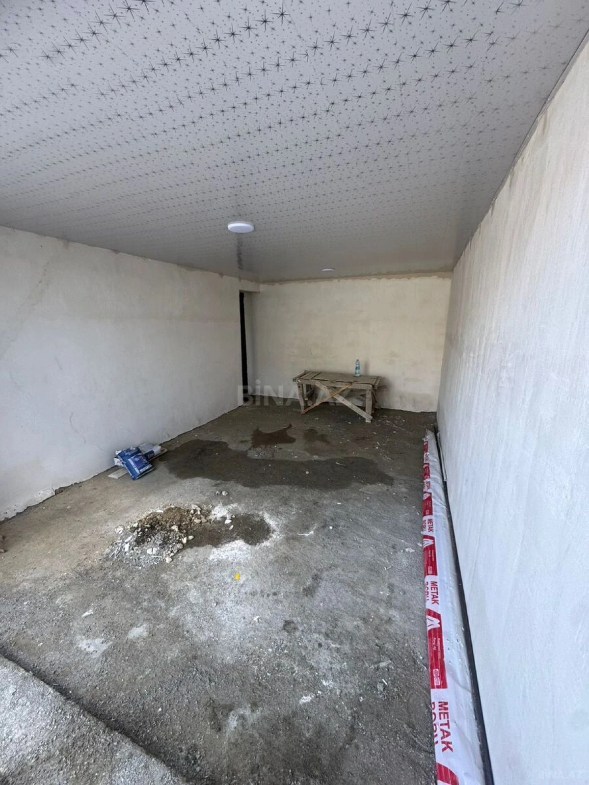 Satılır 4 otaqlı həyət evi 250 m²