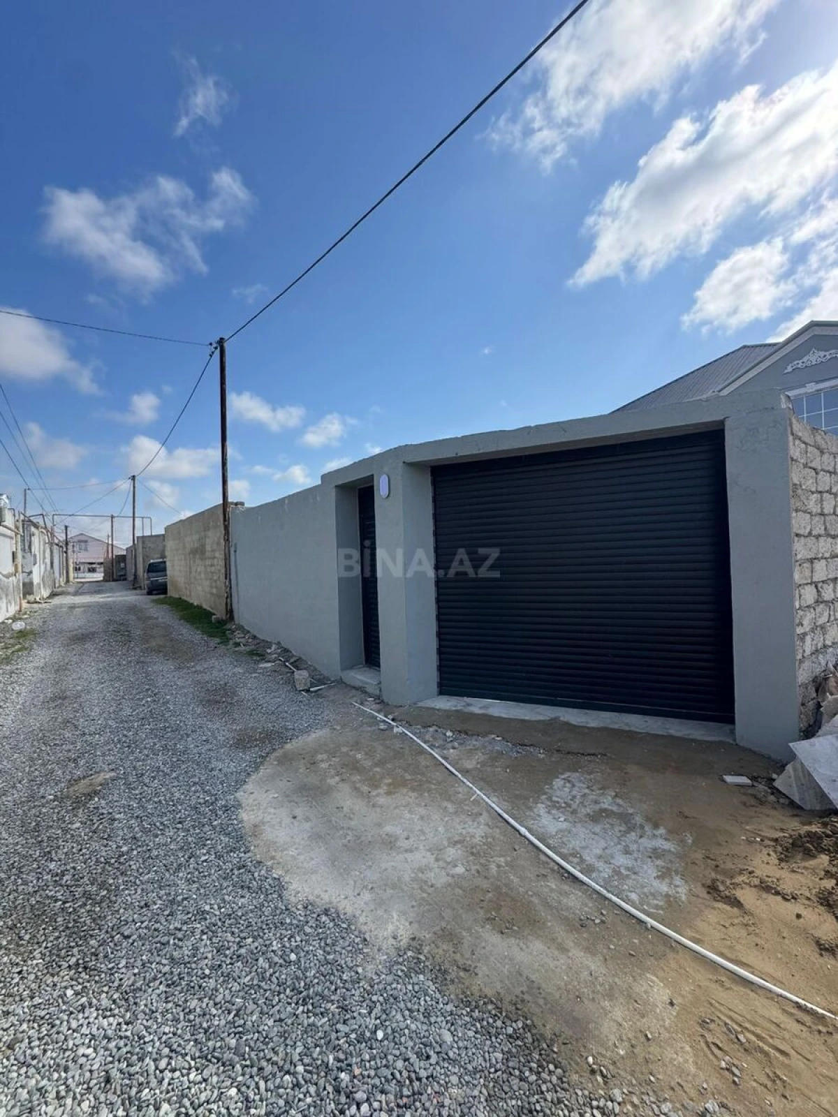 Satılır 4 otaqlı həyət evi 250 m²