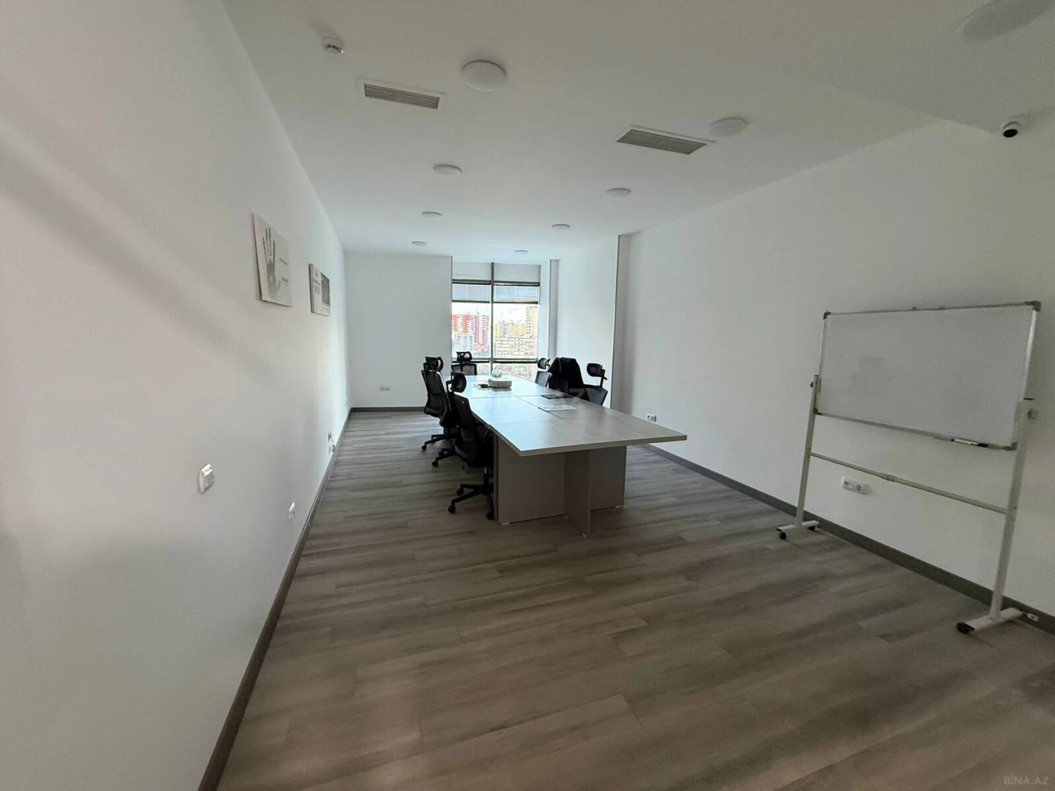 Kirayə verilir 6 otaqlı ofis 252 m²