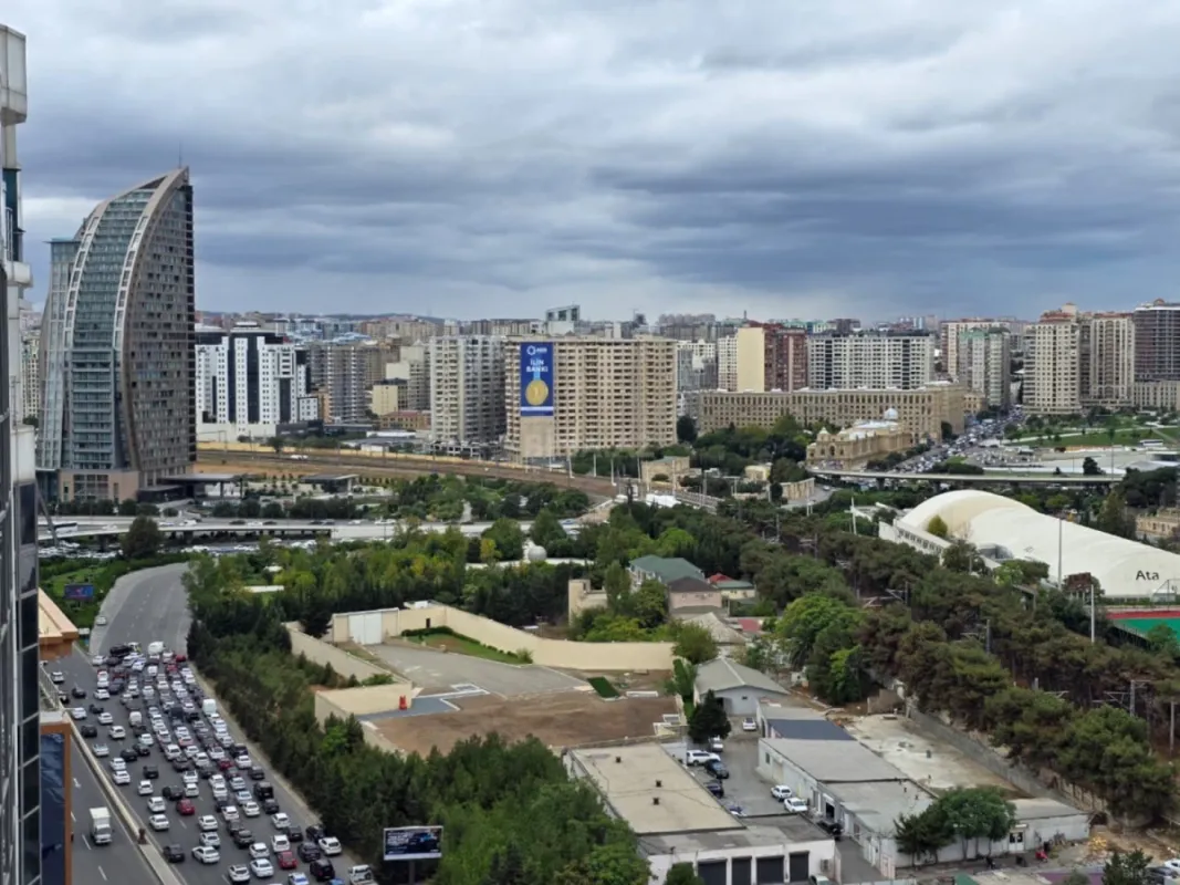 Kirayə verilir 6 otaqlı ofis 252 m²