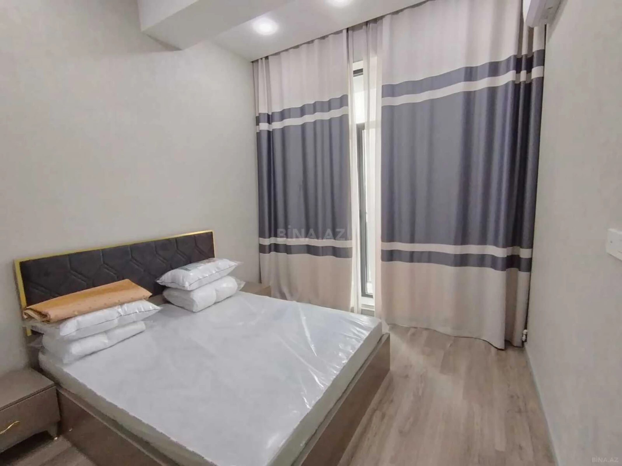 Kirayə verilir 2 otaqlı mənzil 67 m²