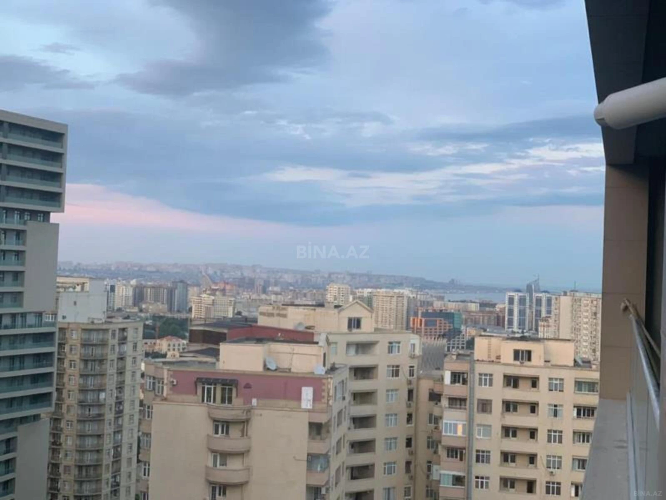 Kirayə verilir 2 otaqlı mənzil 65 m²