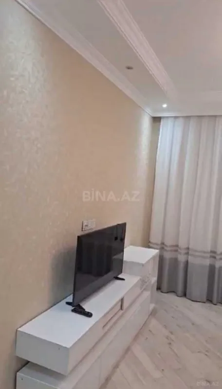 Kirayə verilir 2 otaqlı mənzil 65 m²