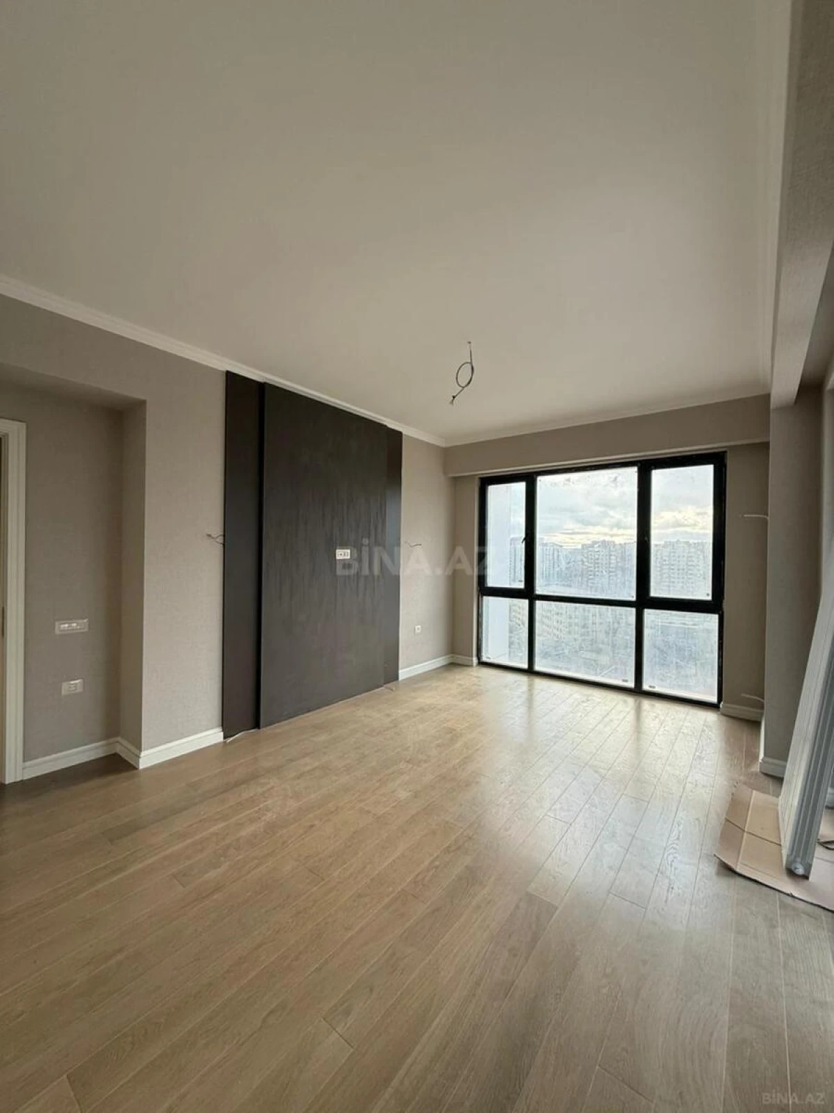 Satılır 3 otaqlı mənzil 84.3 m²