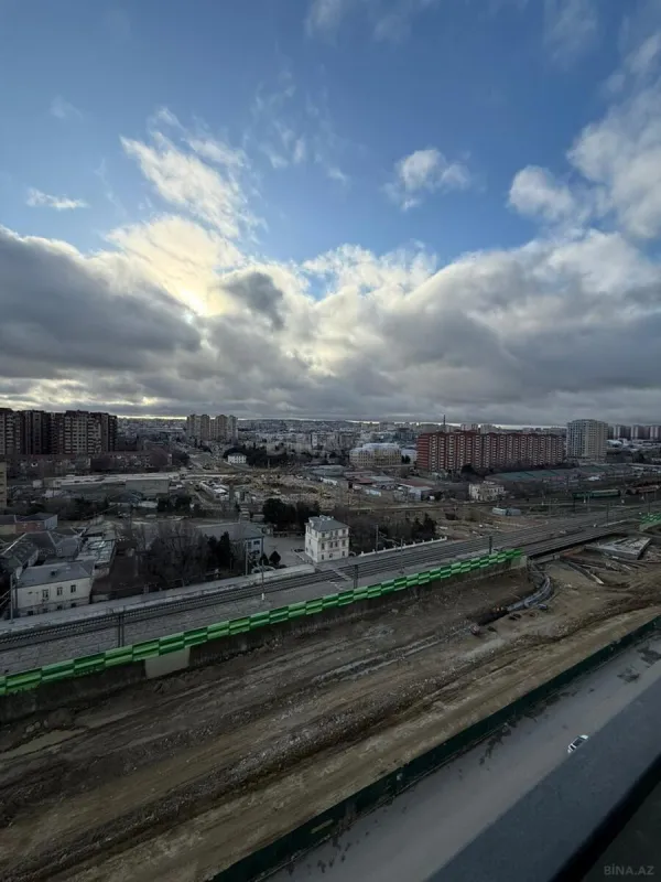 Satılır 3 otaqlı mənzil 84.3 m²