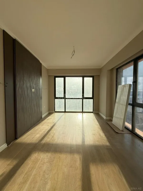 Satılır 3 otaqlı mənzil 84.3 m²