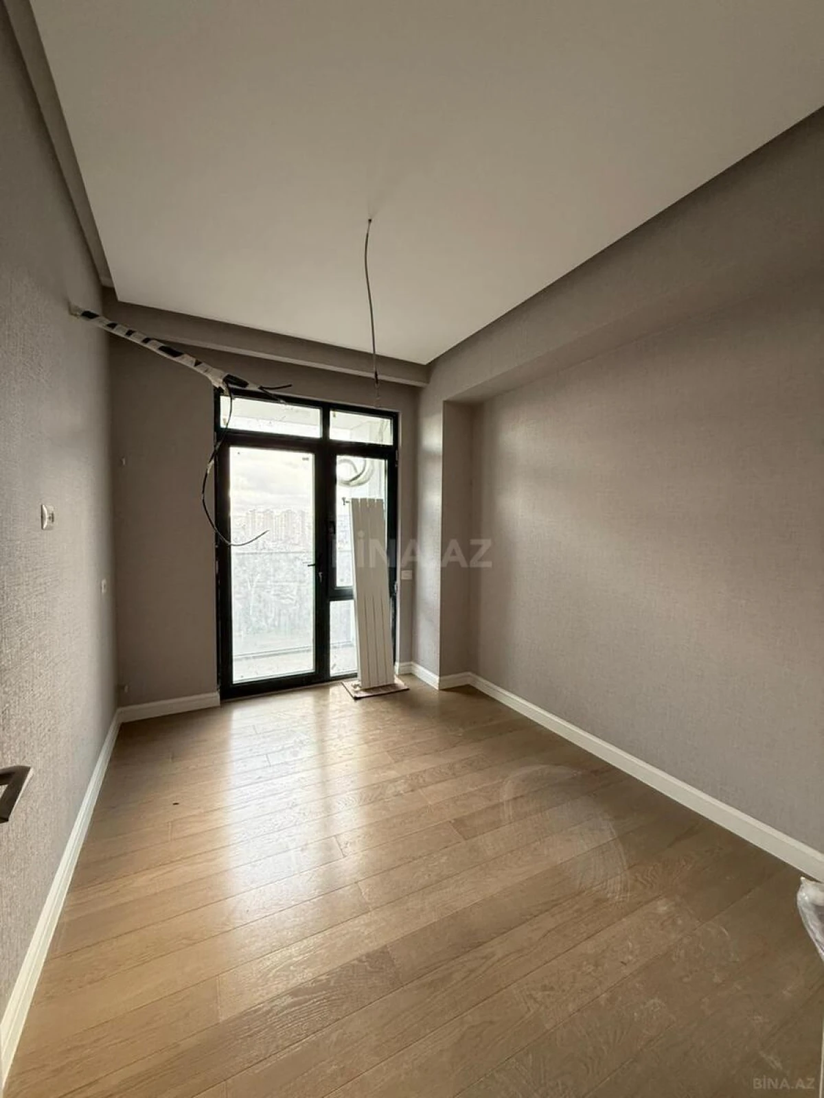 Satılır 3 otaqlı mənzil 84.3 m²