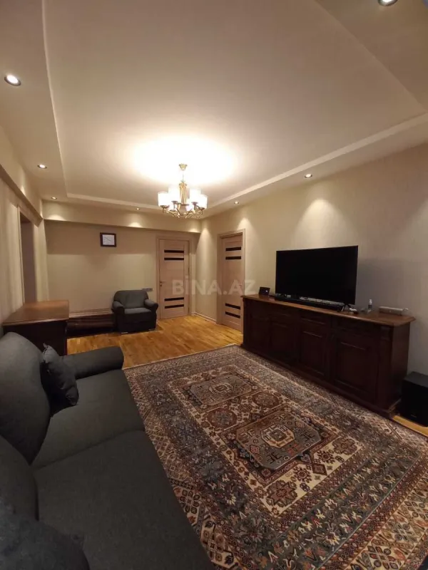 Satılır 3 otaqlı mənzil 75 m²