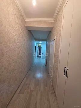 Kirayə verilir 2 otaqlı mənzil 78 m²