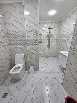 Kirayə verilir 2 otaqlı mənzil 78 m²