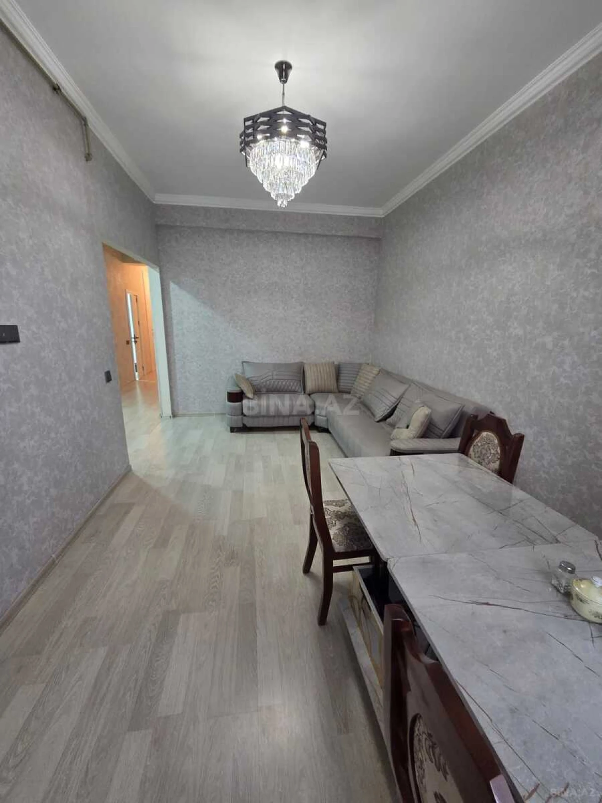 Kirayə verilir 2 otaqlı mənzil 78 m²