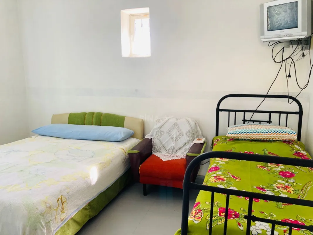 Satılır 6 otaqlı həyət evi 270 m²