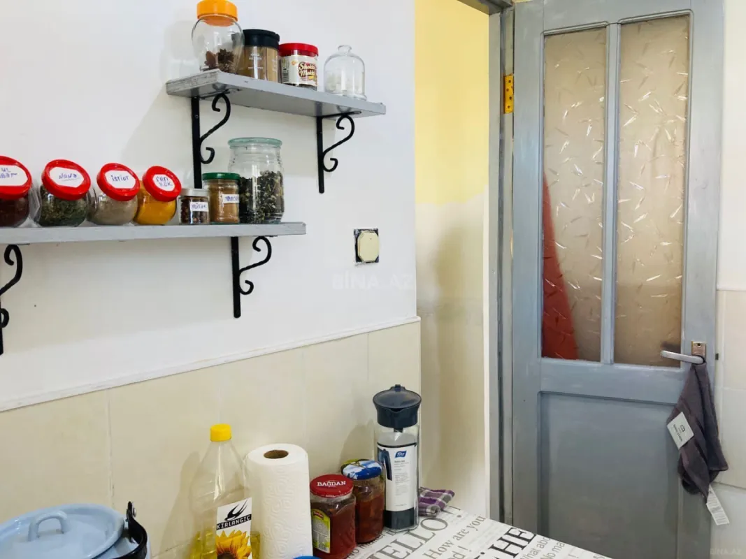 Satılır 6 otaqlı həyət evi 270 m²