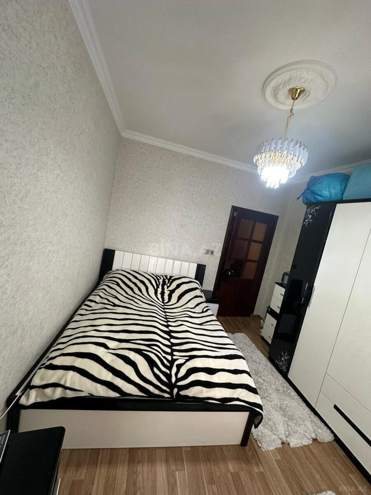 Satılır 2 otaqlı mənzil 60 m²