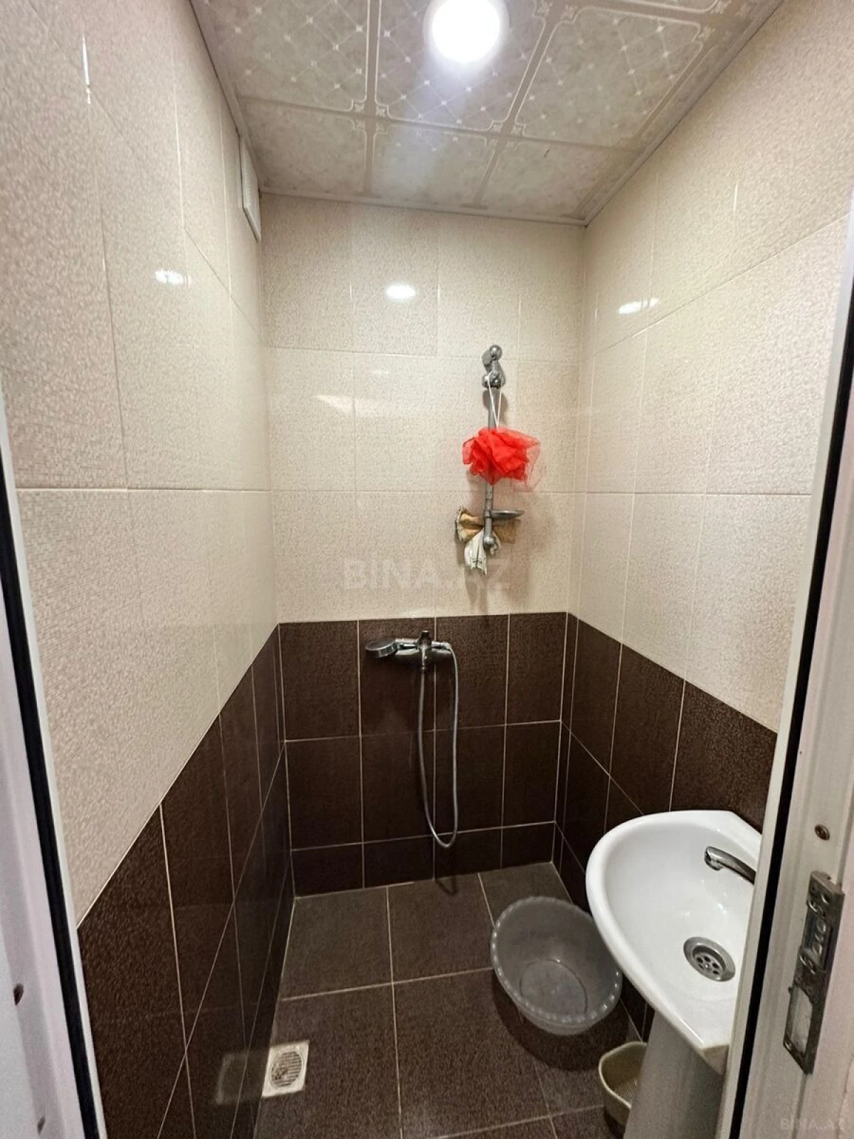 Satılır 5 otaqlı həyət evi 130 m²