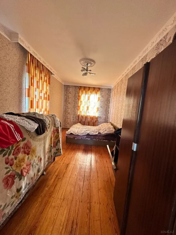 Satılır 5 otaqlı həyət evi 130 m²