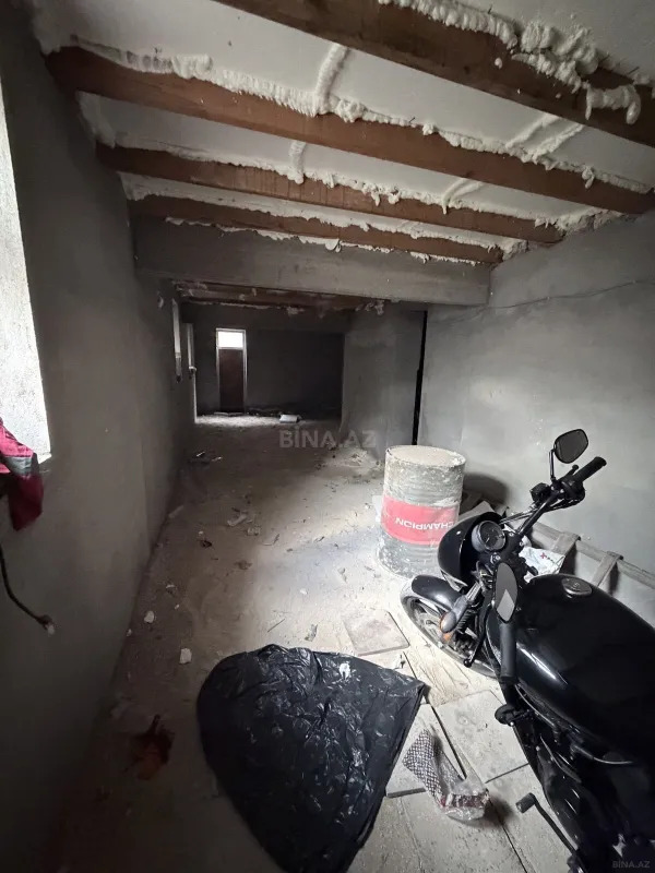 Satılır 5 otaqlı həyət evi 269 m²