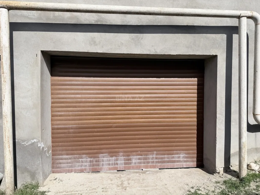 Satılır 5 otaqlı həyət evi 269 m²