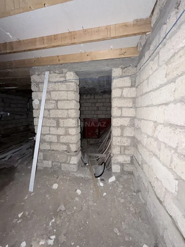 Satılır 5 otaqlı həyət evi 269 m²