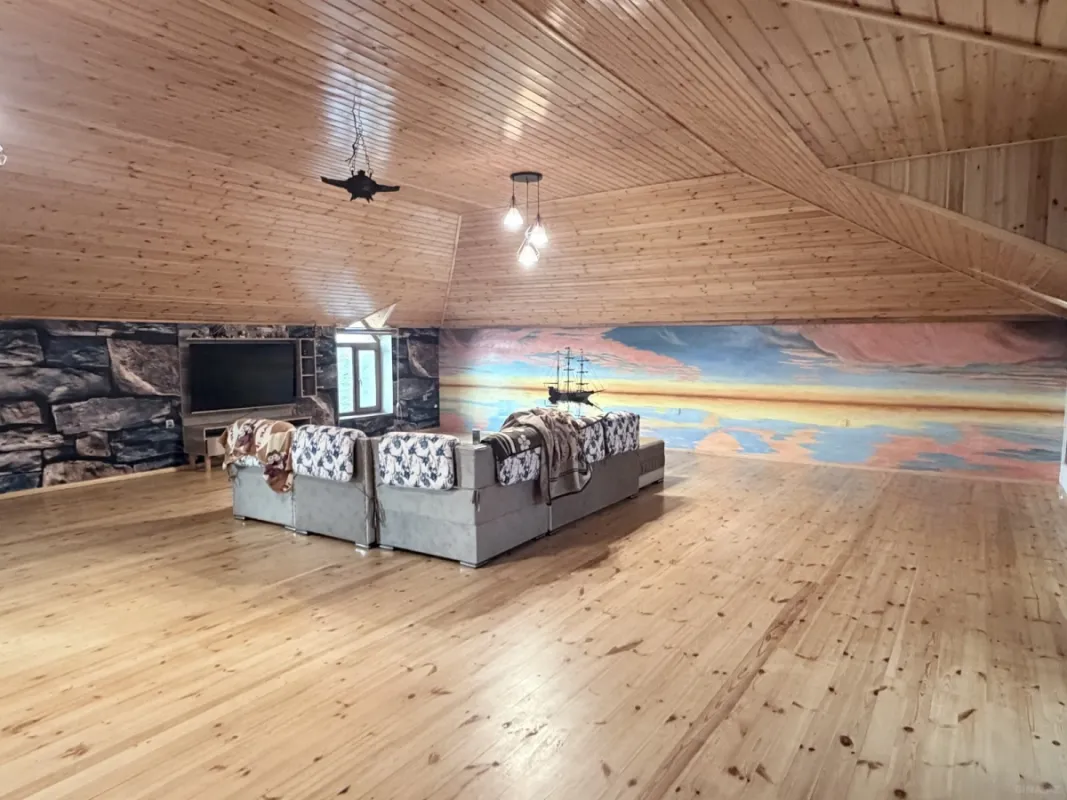 Satılır 5 otaqlı həyət evi 269 m²