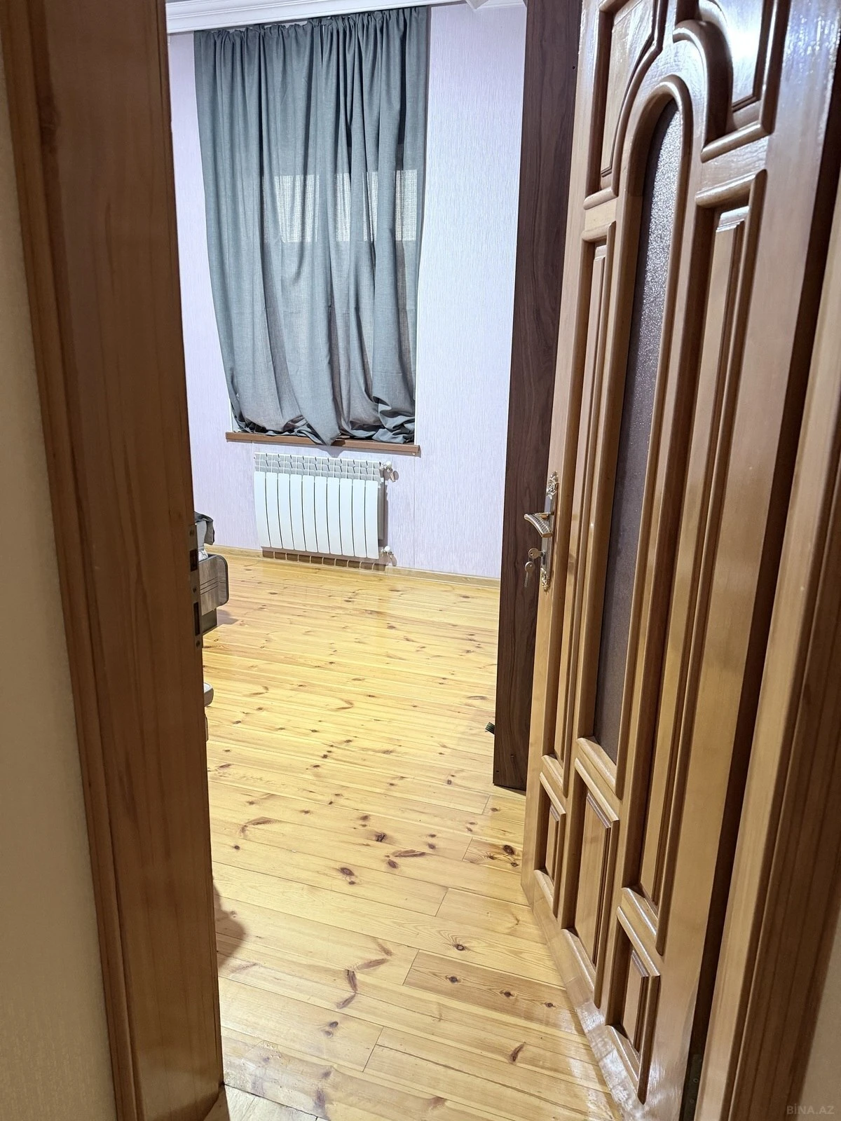 Satılır 5 otaqlı həyət evi 269 m²