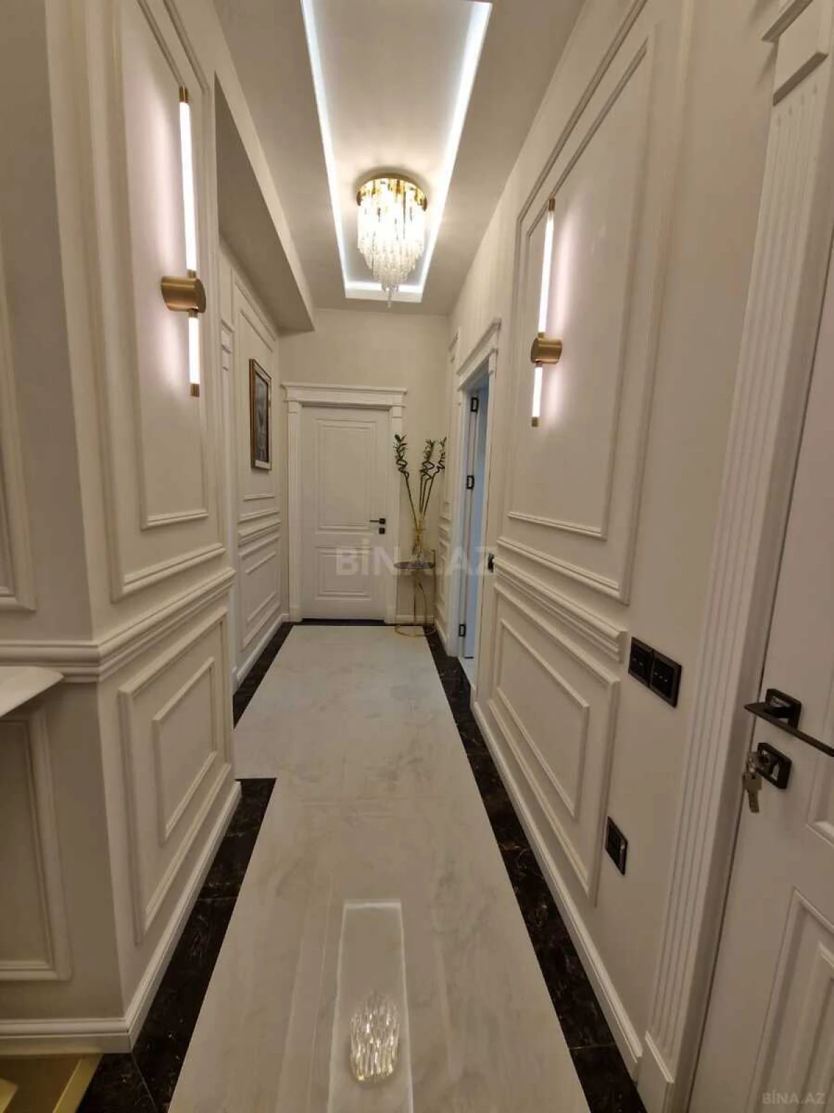 Kirayə verilir 2 otaqlı mənzil 70 m²