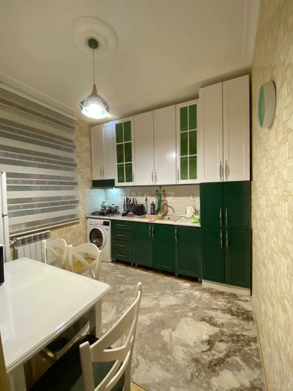 Satılır 4 otaqlı həyət evi 135 m²