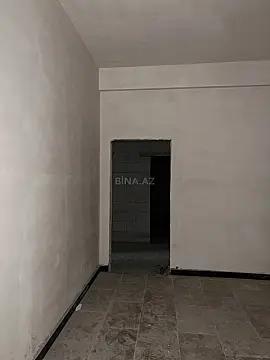 Satılır 4 otaqlı mənzil 136 m²