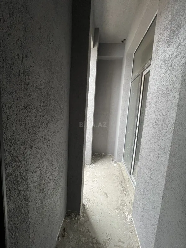 Satılır 4 otaqlı mənzil 136 m²