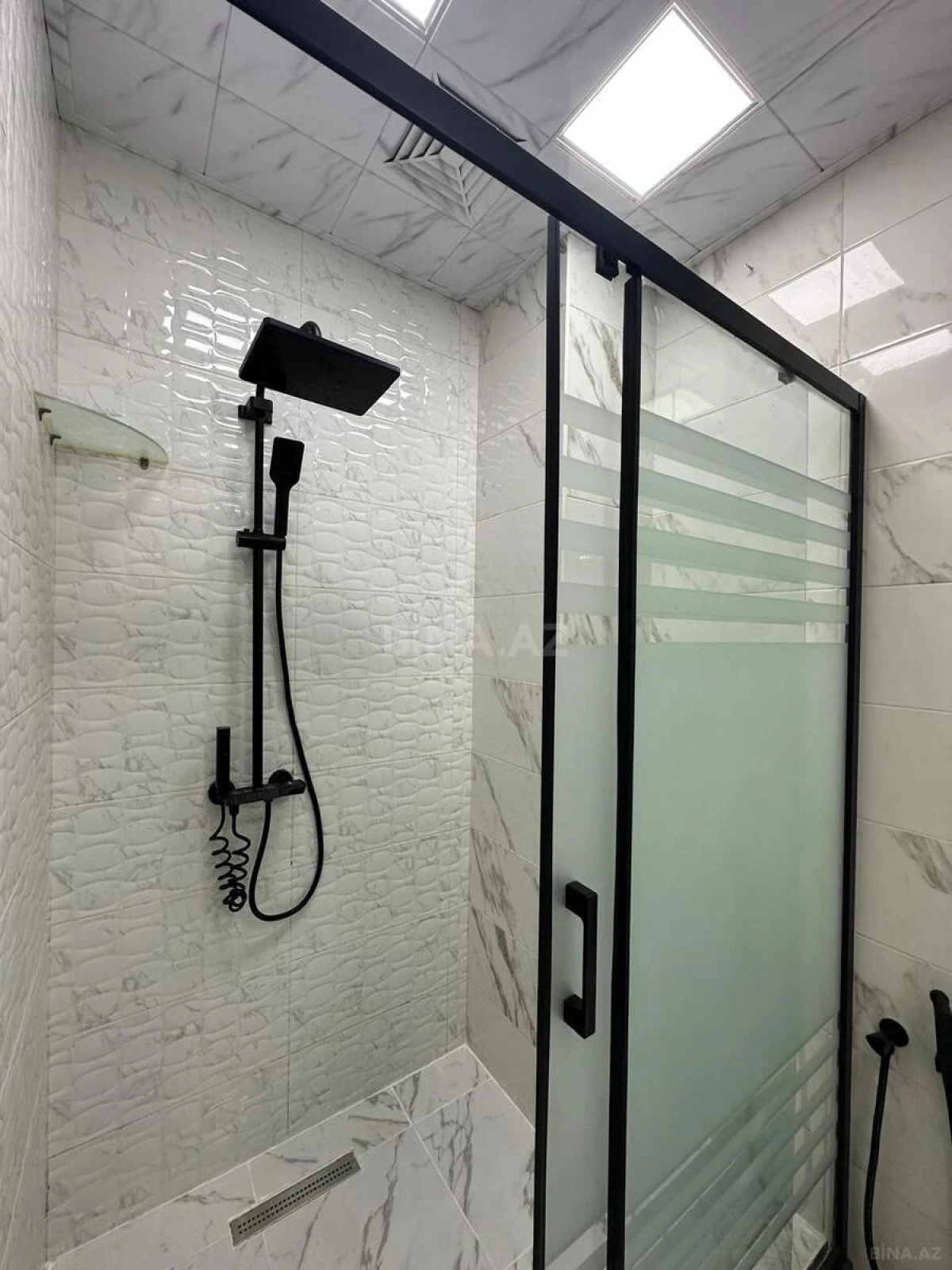 Satılır 2 otaqlı mənzil 58 m²