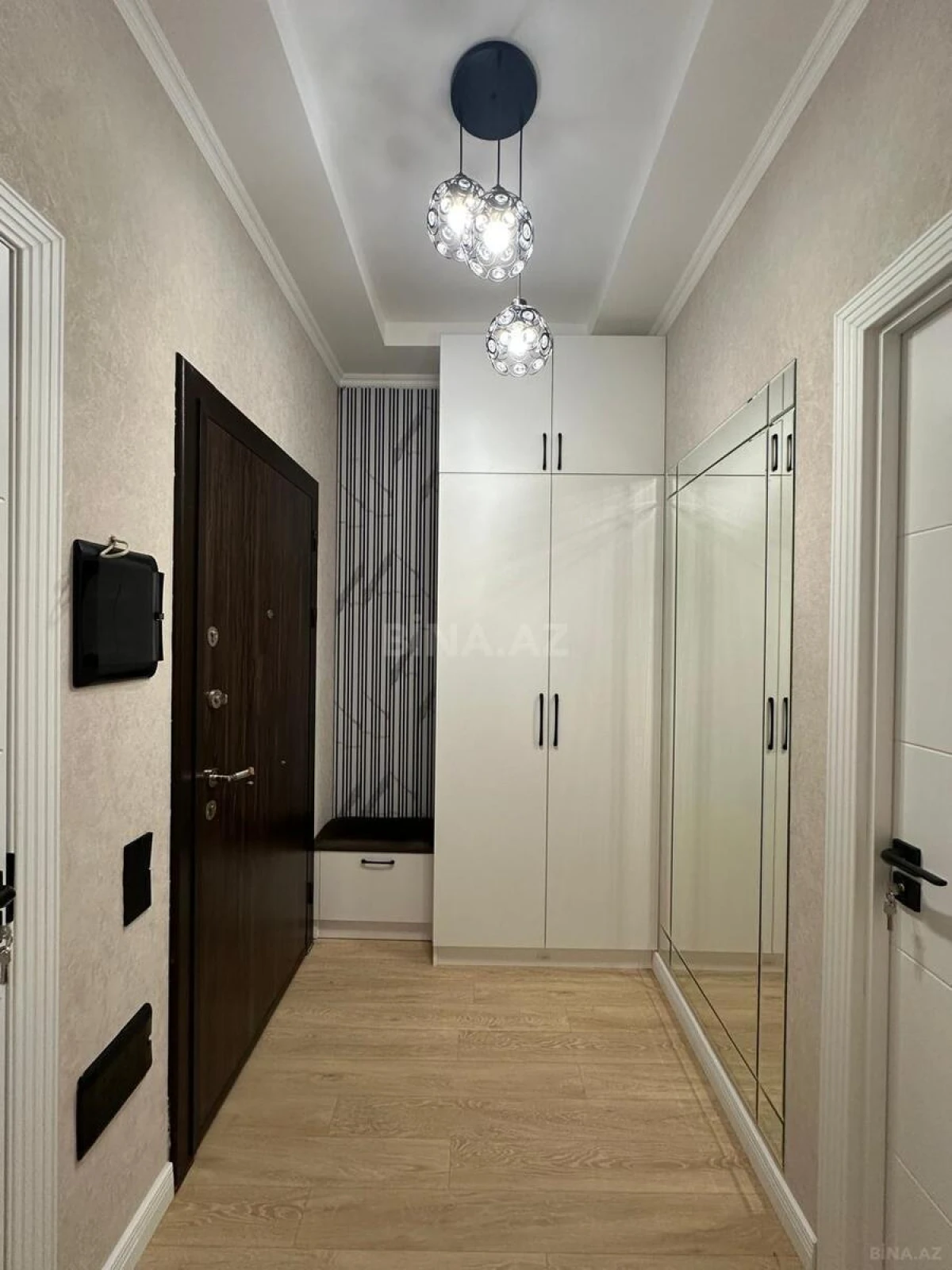 Satılır 2 otaqlı mənzil 58 m²