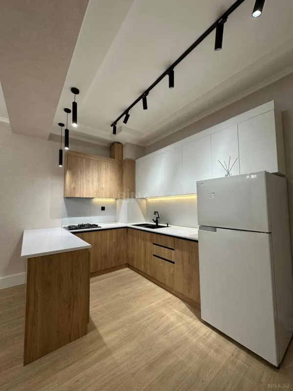 Satılır 2 otaqlı mənzil 58 m²