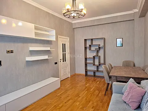 Satılır 2 otaqlı mənzil 60 m²