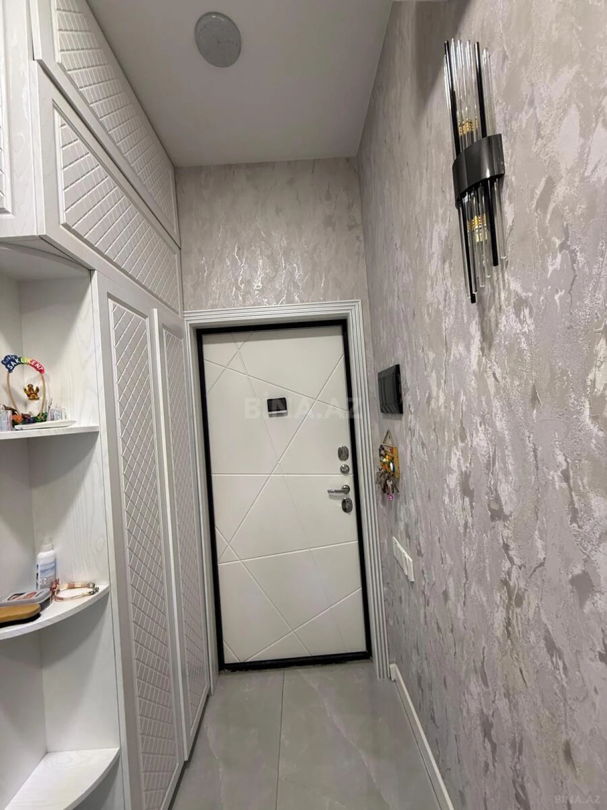 Satılır 2 otaqlı mənzil 62 m²