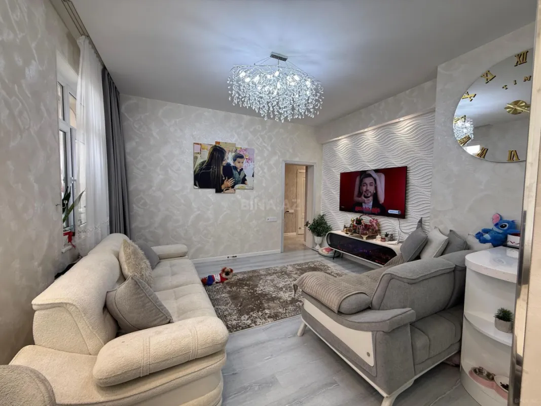 Satılır 2 otaqlı mənzil 62 m²