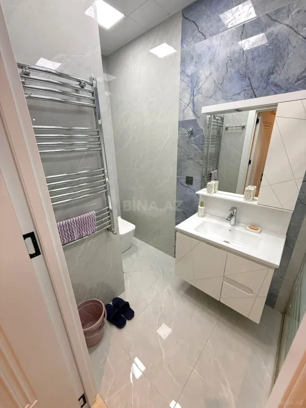 Kirayə verilir 2 otaqlı mənzil 66 m²