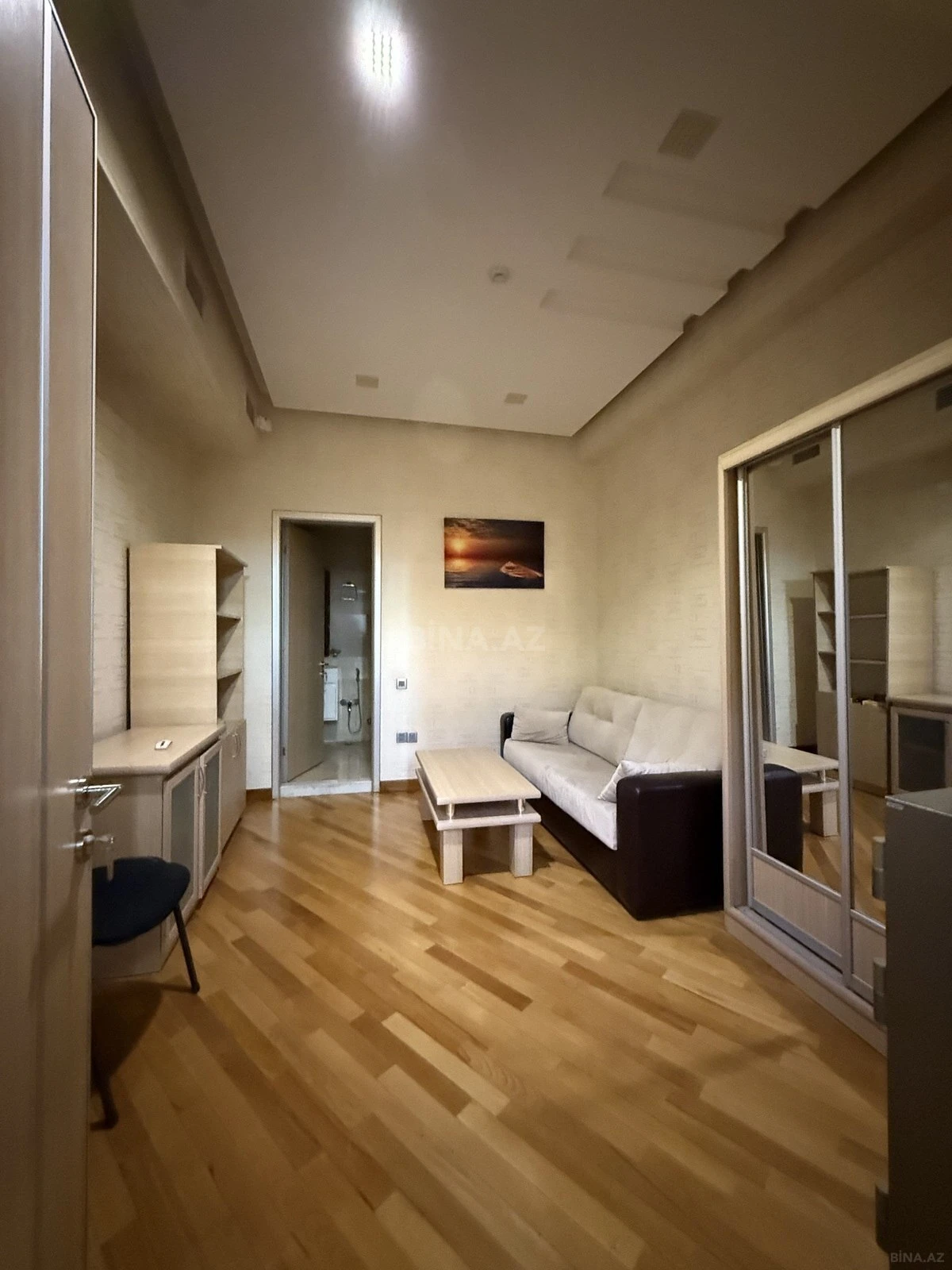 Kirayə verilir 6 otaqlı ofis 161 m²