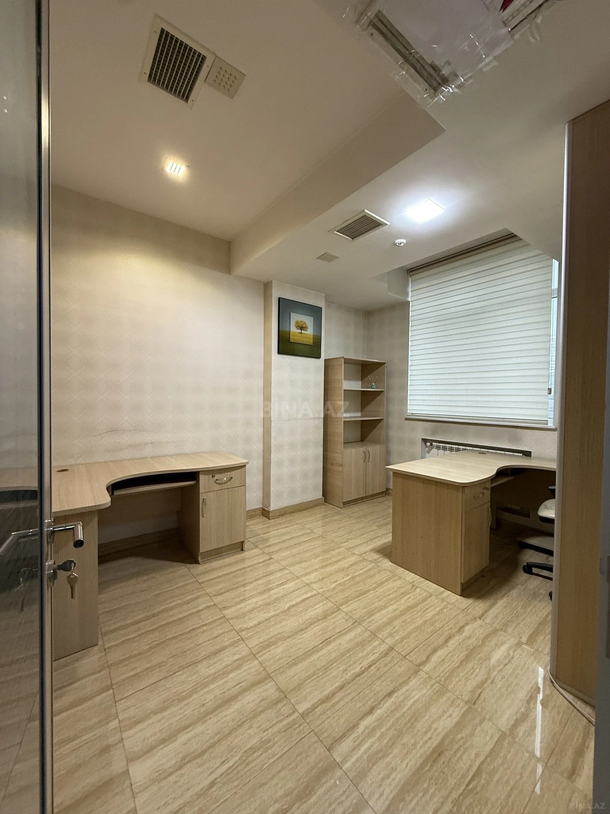 Kirayə verilir 6 otaqlı ofis 161 m²